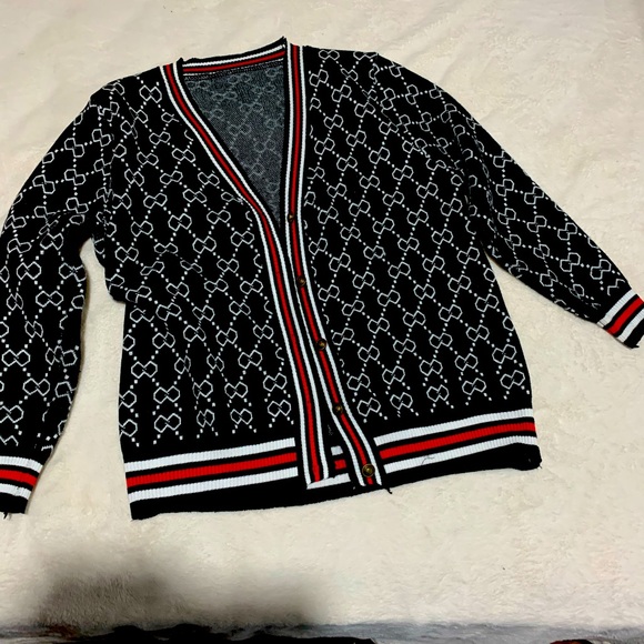 Sweater - Picture 1 of 2